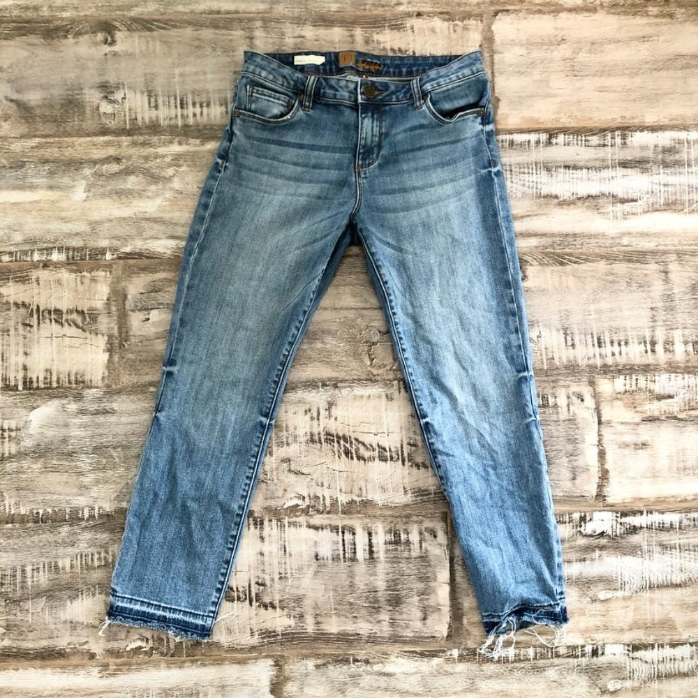 Frayed Ankle Straight Leg Jeans